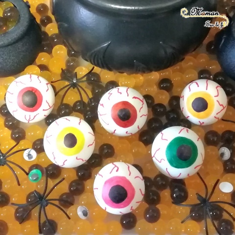 Yeux globuleux de cyclope faits maison pour Halloween avec des balles de ping-pong - Activité enfant - Bricolage - DIY