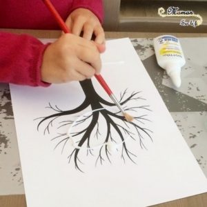 Activité enfant - arbre d'automne en taillures de crayons - bricolage créatif - collage -mslf