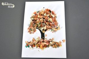 Activité enfant - arbre d'automne en taillures de crayons - bricolage créatif - collage -mslf