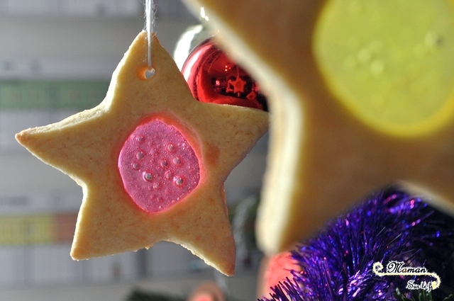 Activité enfants - Cuisine - Sablés vitraux de Noël - Décoration à suspendre sapin - bonbons - mslf