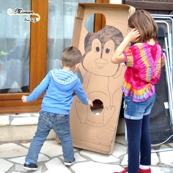 Activités anniversaire enfants thème banquise et pingouins - boules de neige à lancer dans pingouin géant - igloo en playmais - Neige - mslf