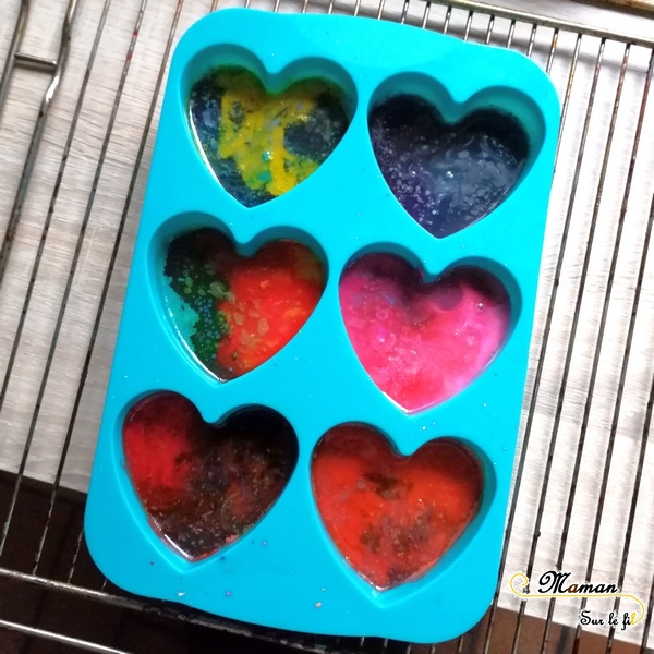 Activité Enfants - Fabriquer des coeurs avec des restes de pastels fondus - Récup - Saint-Valentin - Amour amitié - activité manuelle - maternelle - bricolage DIY - Recyclage - mslf