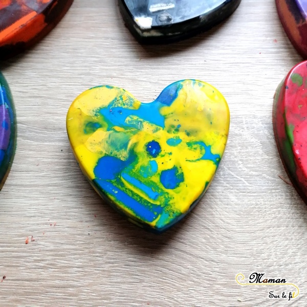 Activité Enfants - Fabriquer des coeurs avec des restes de pastels fondus - Récup - Saint-Valentin - Amour amitié - activité manuelle - maternelle - bricolage DIY - Recyclage - mslf