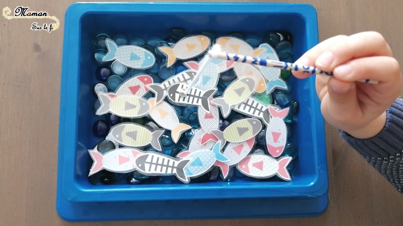 Activité enfants - fabriquer jeux pêche à la ligne DIY Faits maison - récup' - poissons aimantés - magnétique et canne à pêche - 1er avril - poisson avril - mslf