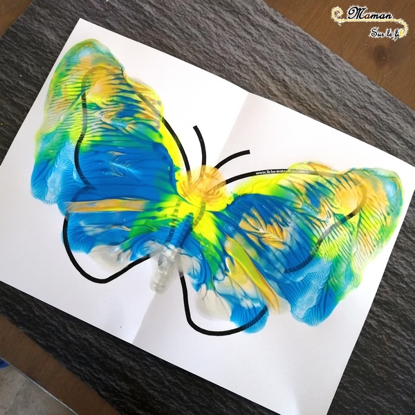 Activité enfants - suspension de papillons en 3 techniques - arbre haie jardin - Couleurs et décoration - peinture par symétrie - Pliage - mslf