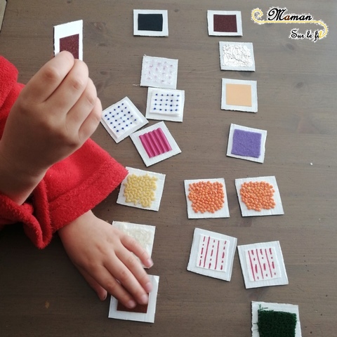 Memory tactile Fait maison DIY - pour mains et pieds - Sensoriel - toucher -Recup carton - Activité enfants - mslf