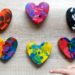 Activité Enfants - Fabriquer des coeurs avec des restes de pastels fondus - Récup - Saint-Valentin - Amour amitié - activité manuelle - maternelle - bricolage DIY - Recyclage - mslf
