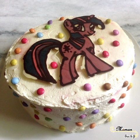 Gâteaux Licorne et Little Pony - idée anniversaire enfants - Chevaux et Mon petit Poney - dessin animé - smarties - pâte à sucre, glaçage - cake design - mslf