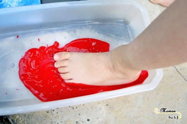 Activité Enfants été et premier avril - Peindre des aquariums avec les pieds - Papier Bulles et empreintes Poisson et algue - Art visuel Maternelle - Activité créative - mslf