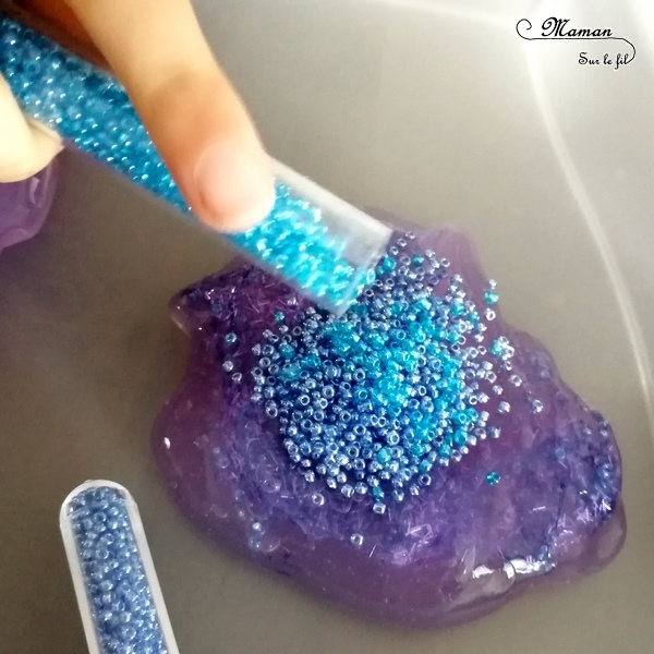 Customiser, personnaliser du slime selon les thèmes - activité sensorielle et créative enfants - Paillettes, perles, colorants - Différentes textures - Toucher et patouille - mslf