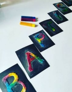 Participations au RV sur le fil : Techniques de peinture originales - Activités créatives enfants