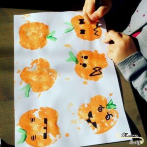 Créer des citrouilles Halloween avec des empreintes de pomme - Peinture et dessin - Activité créative enfants - Automne et Halloween - Récup et Nature - Décoration Halloween - Arts visuels - maternelle - mslf