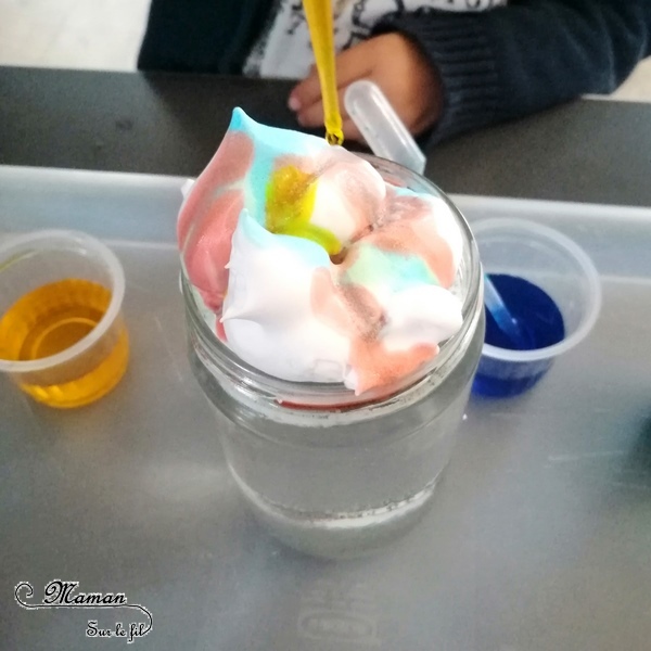 Activité et expérience créative enfants - créer une pluie multicolore dans un verre - 2 techniques - Sciences - Pluie multicolore, météo et automne - maternelle et élémentaire - Mousse à raser et huile - mslf