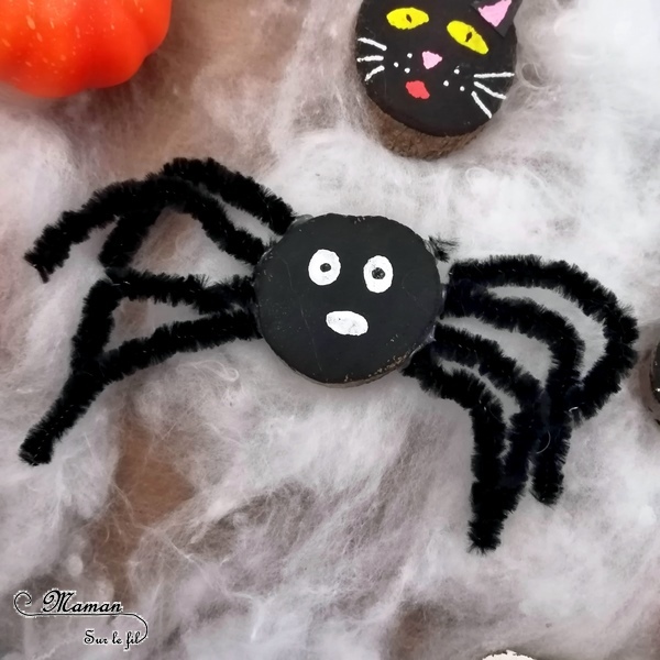 Nos rondins de bois d'Halloween - Créer des citrouilles, des fantômes, des chauve-souris, des araignées, des Frankenstein et des chats noirs en rondin de bois et peinture - Bricolage et DIY - Activité manuelle et créative enfants - Automne et Halloween - Récup et Nature - Décoration Halloween - Arts visuels - maternelle - mslf