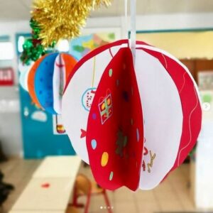 Récap idées activités enfants thème Noël - Jouons les lutins du père noël - cuisine, préparatifs, décorations, suspensions sapins, arts visuels, sapins, récup - RV Sur le fil - mslf