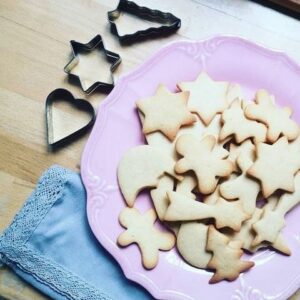 Récap idées activités enfants thème Noël - Jouons les lutins du père noël - cuisine, préparatifs, décorations, suspensions sapins, arts visuels, sapins, récup - RV Sur le fil - mslf