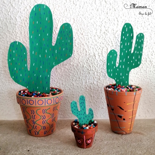 Activité créative enfants - Créer des cactus avec du carton emballage dans des pots décorés et colorés - récup' perles et peinture - recyclage surcyclage - Amérique du sud - Mexique - graphisme - activités autour du monde - Arts visuels Découverte d'un pays - Espace et géographie - bricolage - arts visuels Cycle 1 ou 2 - Eté - mslf