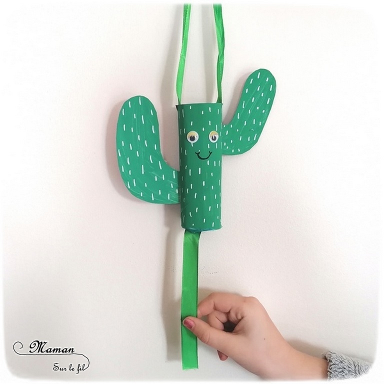 Fabriquer une mini pinata Cactus - Avec confettis, surprises ou bonbons - avec rouleaux de PQ ou papier toilettes et emballages en carton - Mexique et Amérique du Sud - Découverte d'un pays autour du monde - Pour anniversaire, carnaval ou kermesse - Bricolage récup DIY - Tutoriel - Arts visuels - mslf