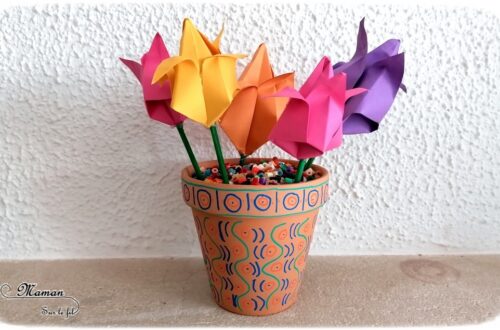 Activité créative enfants - Créer un bouquet de tulipes en origami - Pliage de papier, bricolage, DIY - Pot de fleurs - Printemps - Découverte de l'Asie et Japon - Tutoriel - Découverte d'un pays - Espace et géographie - arts visuels et atelier maternelle et Cycles 2 et 3 - mslf