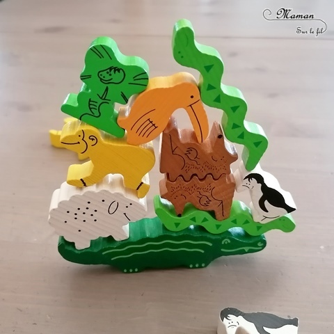 Jeu de société Pyramide d'animaux de Haba - Jeu d'adresse et d'équilibre sur manchots, moutons, lézards, serpents, crocodiles, hérissons, toucans, singes - Motricité fine, habilité, coordination oeil-main - 4 ans et plus - Test et avis - mslf