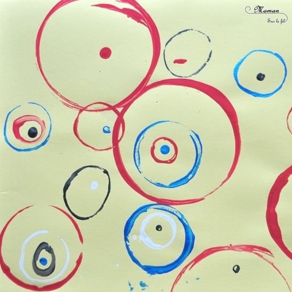 Activité créative et manuelle enfants - Peinture de quelques cercles et ronds à la façon de Vassili Kandinsky - Objets du quotidien comme tampon - géométrie - Formes géométriques, tri par taille - cercles concentriques - A la manière de - Peinture et artiste - Travail sur les couleurs - Découverte d'un artiste Mesure - Pointillisme - Arts visuels maternelle ou cycle 2 - mslf