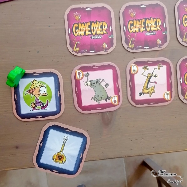 Jeu de société enfants et adultes - Game Over deluxe des éditions La Haute Roche - A l'effigie de la bande dessinée - Thème Jeux Vidéos, Princesse, Blorks et monstres - Jeu de mémoire rigolo - Variante familiale - 5 ans et plus - partie facile et rapide - Jeu de cartes - Test et avis - mslf