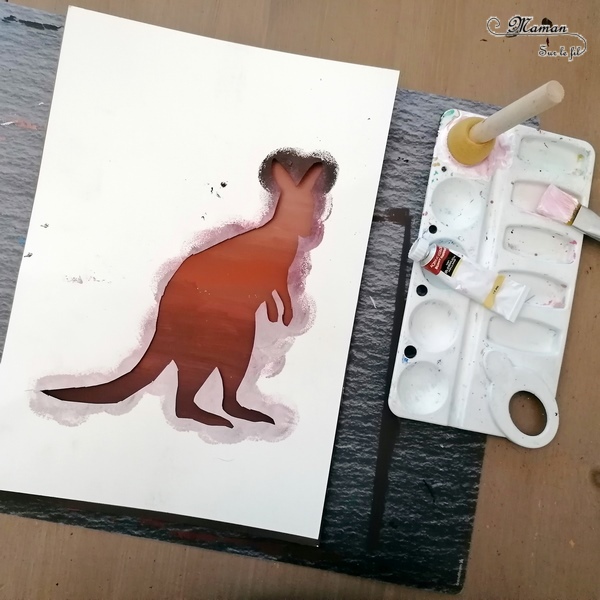 Activité créative et manuelle enfants - Kangourou en dégradé de couleurs - peinture - Couleurs chaudes - Animaux australiens - technique avec ajout de blanc et de noir - Découverte d'une technique artistique - Créativité - Océanie et Australie - Découverte d'un pays - Espace et géographie - arts visuels et atelier maternelle, Cycle 1, 2 et 3 - Eté - mslf