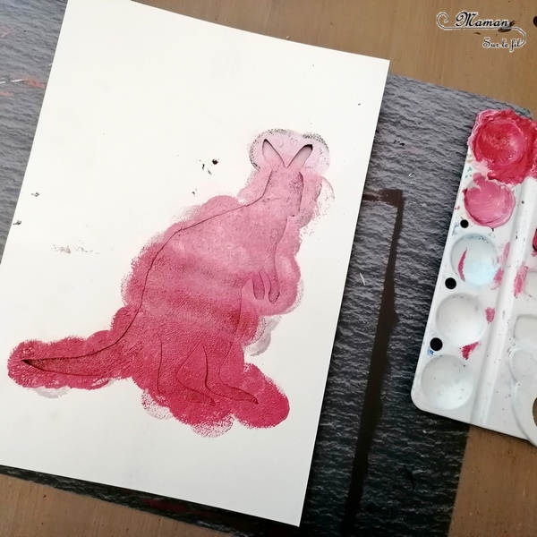 Activité créative et manuelle enfants - Kangourou en dégradé de couleurs - peinture - Couleurs chaudes - Animaux australiens - technique avec ajout de blanc et de noir - Découverte d'une technique artistique - Créativité - Océanie et Australie - Découverte d'un pays - Espace et géographie - arts visuels et atelier maternelle, Cycle 1, 2 et 3 - Eté - mslf