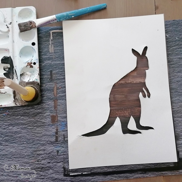 Activité créative et manuelle enfants - Kangourou en dégradé de couleurs - peinture - Couleurs chaudes - Animaux australiens - technique avec ajout de blanc et de noir - Découverte d'une technique artistique - Créativité - Océanie et Australie - Découverte d'un pays - Espace et géographie - arts visuels et atelier maternelle, Cycle 1, 2 et 3 - Eté - mslf