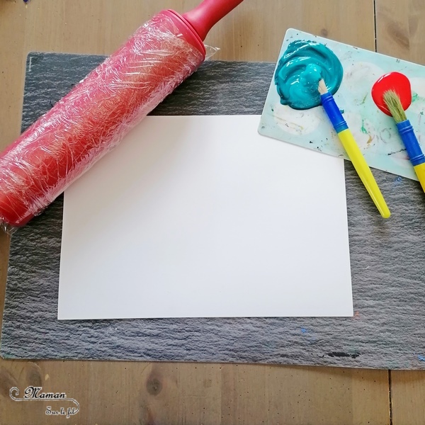 Activité créative et manuelle enfants - Reproduire le drapeau hollandais avec un rouleau à pâtisserie, du cellophane et de la peinture - technique rigolote - Créativité - Europe - Pays-Bas, Hollande, Néerlandais - Découverte d'un pays - Espace et géographie - arts visuels et atelier Cycle 1 ou 2 - Maternelle - mslf