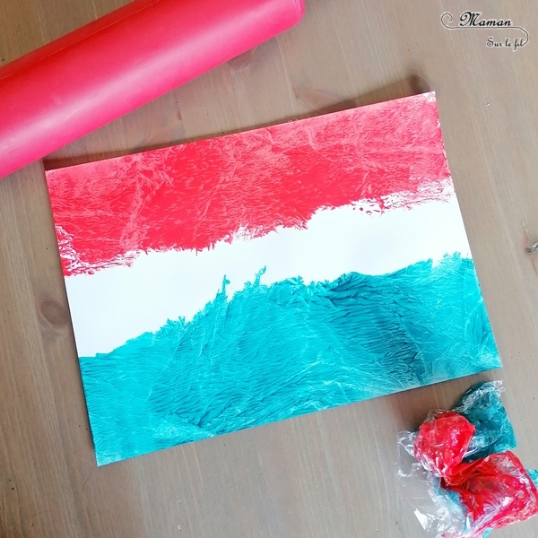 Activité créative et manuelle enfants - Reproduire le drapeau hollandais avec un rouleau à pâtisserie, du cellophane et de la peinture - technique rigolote - Créativité - Europe - Pays-Bas, Hollande, Néerlandais - Découverte d'un pays - Espace et géographie - arts visuels et atelier Cycle 1 ou 2 - Maternelle - mslf