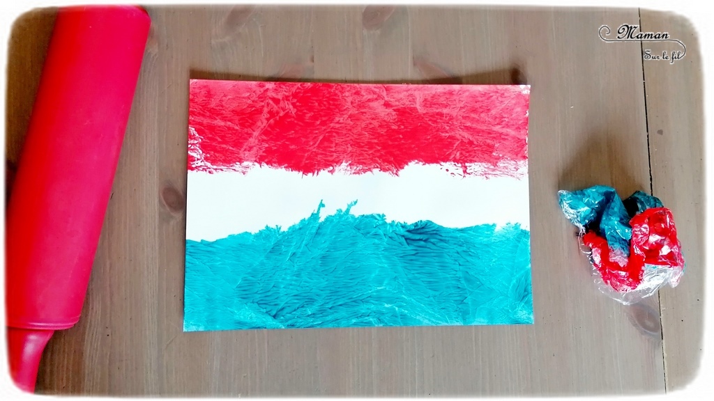 Activité créative et manuelle enfants - Reproduire le drapeau hollandais avec un rouleau à pâtisserie, du cellophane et de la peinture - technique rigolote - Créativité - Europe - Pays-Bas, Hollande, Néerlandais - Découverte d'un pays - Espace et géographie - arts visuels et atelier Cycle 1 ou 2 - Maternelle - mslf