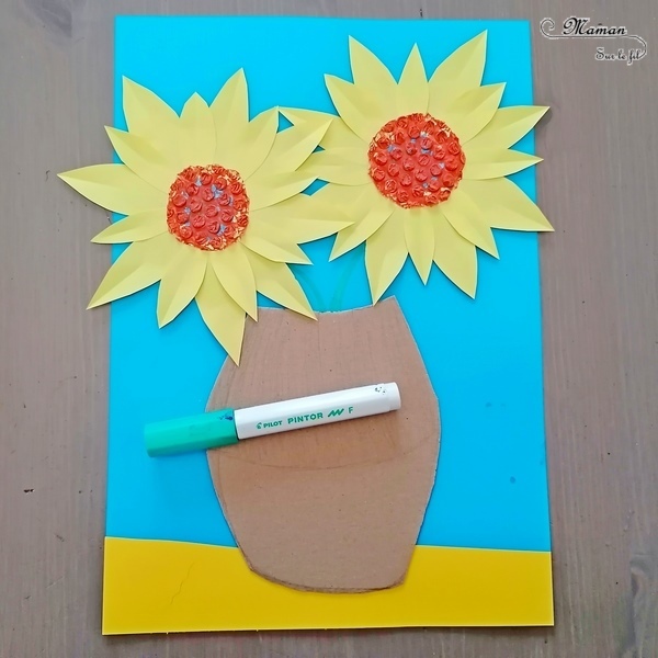 Activité manuelle et créative enfants - Revisiter la série des tableaux Tournesols de Vincent Van Gogh - Peintre hollandais - Découpage, collage, récup' carton, peinture et papier bulle - Découverte de l'art et d'un artiste - Printemps et fleurs - Nature morte - recyclage - Créativité - Europe - Pays-Bas, Hollande, Néerlandais - Découverte d'un pays - Espace et géographie - arts visuels Cycle 1 ou 2 - Maternelle - Tour du monde créatif - mslf