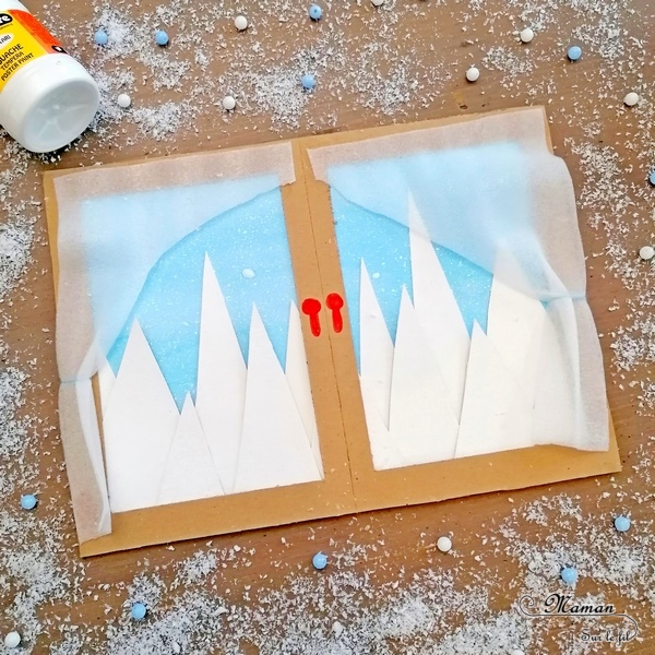 Activité manuelle et créative enfants - Créer une vue de paysage de montagnes enneigées à travers la fenêtre - Neige et Rideaux - En récup' - Carton, emballages, film protecteur - Encre, peinture, découpage, collage - Effet de relief - Neige à la peinture à la brosse à dents - recyclage et surcyclage - Bricolage et Créativité Hiver - arts visuels Elémentaire, maternelle, Cycle 1, 2 - mslf