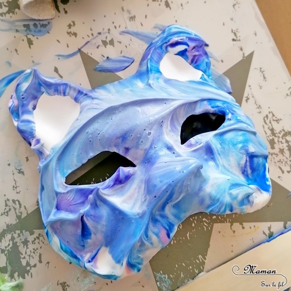 Activité manuelle et créative enfants - Fabriquer des masques marbrés pour le carnaval ou mardi-gras - Technique Mousse à raser et encre pour de jolies marbrures - Brésil et Carnaval de Rio - Bricolage DIY et Créativité - Masques fait maison pour la maternelle - arts visuels Elémentaire, Cycle 1 ou 2 - Découverte d'un pays, géographie - Amérique du Sud - mslf