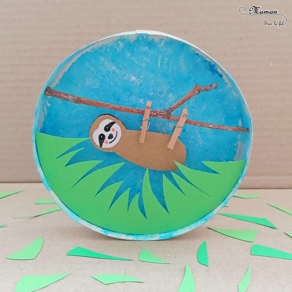 Activité manuelle et créative enfants - Fabriquer un culbuto Paresseux en récup - Jeu et bricolage Fait maison - Boite à camembert, papier, peinture à l'éponge, branche - Animaux de la jungle et de la forêt - Récup - Brésil - recyclage - Bricolage DIY et Créativité - arts visuels Elémentaire, Cycle 2 ou 3 - Découverte d'un pays, géographie - Amérique du Sud - mslf