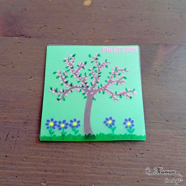 Activité manuelle et créative enfants - Fabriquer un jeu DIY autour des 4 saisons - Arbre modulable et cycle de la nature - Transparents et dessin - changements de l'arbre au fil des saisons - été, automne, printemps et hiver - fleurs, neige, feuilles mortes, soleil - plusieurs étages - couleurs - Bricolage Fait Maison- Feuilles plastiques transparentes - Marqueurs peinture - Bricolage et Créativité - Maternelle - Cycle 1 - Nature et Printemps - mslf