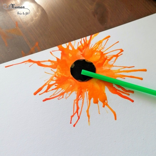 Activité manuelle et créative enfants - Peindre des fleurs avec une paille - Peinture ou encre soufflée à la paille - Cercles et ronds - Découpage, collage et dessin - Paysage pour le printemps - Créativité - arts visuels Elémentaire, maternelle, Cycle 1, 2 - Nature - mslf