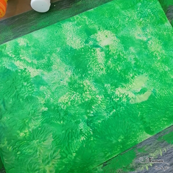 Activité manuelle et créative enfants - Peindre un champs printanier fleuri avec sa clôture en récup' - Peinture au ballon pour le fond - Peinture avec des pailles pour les fleurs - Barrière en bâtonnets de glace en bois - recyclage - Printemps, pré, herbe et Fleurs - Surcyclage - Bricolage et Créativité - arts visuels Elémentaire, maternelle, Cycle 1, 2 - Nature - mslf