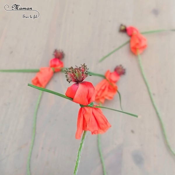 Activité créative et manuelle enfants - Fabriquer des danseuses avec des coquelicots - Land Art - Bricolage facile avec des fleurs - poétique - Fleurs et Printemps - facile rapide et rigolo - Poésie et magie - Nature, cueillette et fleurs du jardin - Land art - Art éphémère - Activité nature de saisons - Printemps - Elémentaire, maternelle, Cycle 1, 2 - mslf