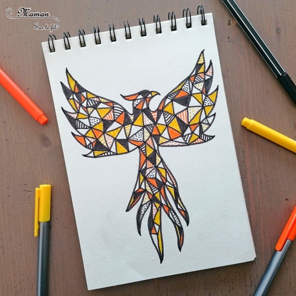 Activité créative et manuelle enfants et adultes - Phoenix géométrique en triangles et graphisme - A la découverte de art-thérapie et du concept du zentangle - Dessin et coloriage en Noir et Blanc - Graphisme - Détente relaxation temps pour soi - Traiter anxiété et stress - Créativité - arts visuels et atelier maternelle et élémentaire - adaptable pour Cycle 1, 2, 3 - émotions - géographie, asie et Chine - animaux légendaires et imaginaires - oiseau de feu - mslf