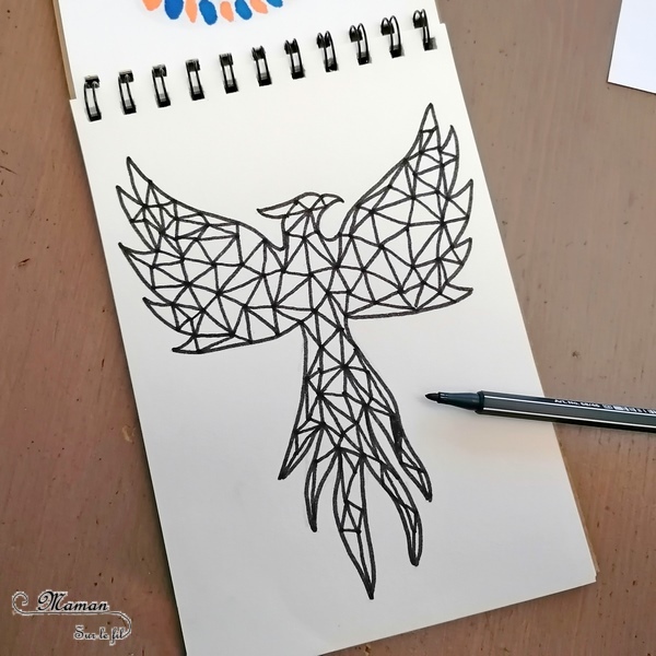 Activité créative et manuelle enfants et adultes - Phoenix géométrique en triangles et graphisme - A la découverte de art-thérapie et du concept du zentangle - Dessin et coloriage en Noir et Blanc - Graphisme - Détente relaxation temps pour soi - Traiter anxiété et stress - Créativité - arts visuels et atelier maternelle et élémentaire - adaptable pour Cycle 1, 2, 3 - émotions - géographie, asie et Chine - animaux légendaires et imaginaires - oiseau de feu - mslf