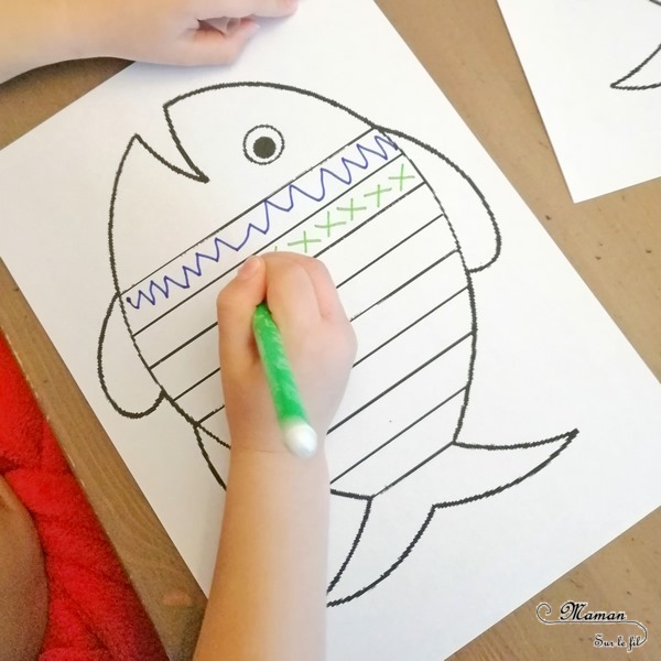 Activité créative et manuelle enfants et adultes - Poissons graphiques aux dés - Lance les dés, repère le graphisme et la couleur et décore le poisson -Dessin et Graphisme - Mathématiques, chiffres, nombres, constellations des dés, connaissances des couleurs, dénombrement de 1 à 6 - Créativité - arts visuels et atelier maternelle et élémentaire - adaptable pour Cycle 1 et 2 - Animaux marins et mer ou été - mslf