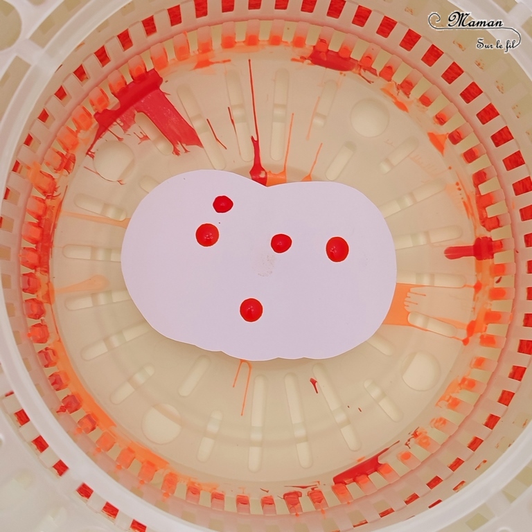 Activité créative et manuelle enfants - Fabriquer des en 5 façons -5 idées citrouilles - Inspiration DIY - Playmaïs, Flocons de maïs, encre et peinture à l'essoreuse à salade, boutons, légumes secs (lentilles corail et pois cassés) - Collage - Bricolage facile pour l'automne - Décoration - Récup' et recyclage sur Papier Kraft - Alimentation, Fruits et légumes - Créativité - arts visuels et atelier maternelle et élémentaire - Cycle 1 ou 2 - mslf