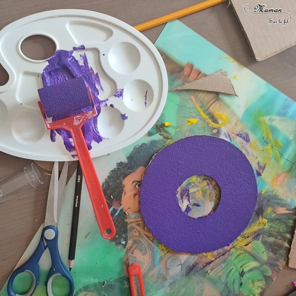 Jeu DIY en récup' - Jeu du donuts Thème école, rentrée et crayons de couleurs - Activité créative et manuelle enfants - Recyclage de carton, peinture et dessin - Jeu d'adresse et de motricité fine - Lettres et Chiffres - Jeu fait maison pédagogique et éducatif - Créativité - arts visuels et atelier maternelle - Cycle 1 et 2 - Atelier autonome - mslf