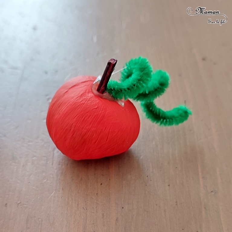 Activité créative et manuelle enfants - Fabriquer des citrouilles avec des marrons - Nature et Land Art - Bricolage facile pour l'automne - Décoration - Récup' et recyclage - Alimentation, Fruits et légumes - Créativité - arts visuels et atelier maternelle et élémentaire - Cycle 1 ou 2 - mslf