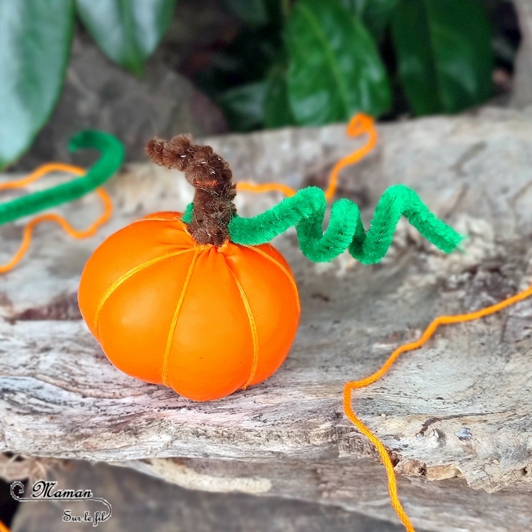 Activité créative et manuelle enfants - Fabriquer une citrouille avec un ballon de baudruche - Inspiration DIY - Fibre de rembourrage, fil, laine, fils chenille - Bricolage facile pour l'automne - Décoration - Alimentation, Fruits et légumes - Créativité - arts visuels et atelier maternelle et élémentaire - Cycle 1, 2 ou 3 - mslf