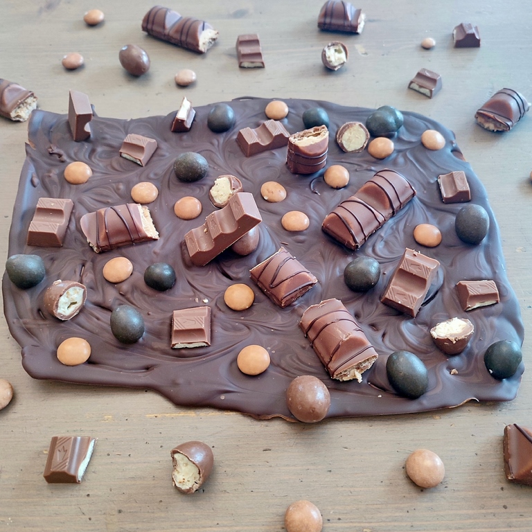 Atelier enfant création de mini tablettes de chocolat RICHART