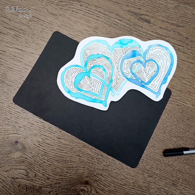 Activité créative et manuelle enfants -Des coeurs hivernaux avec technique Encre et Eau - Cœurs comme pochoirs - Rendu aquarelle - Graphismes et zen art pour habiller le tout - art thérapie - couleurs Hiver et Saint-valentin - Dessin et graphisme - Thème Hiver, banquise, Saint valentin, amour - Arts visuels Maternelle et élémentaire - Créativité - Cycle 1 ou 2 - mslf