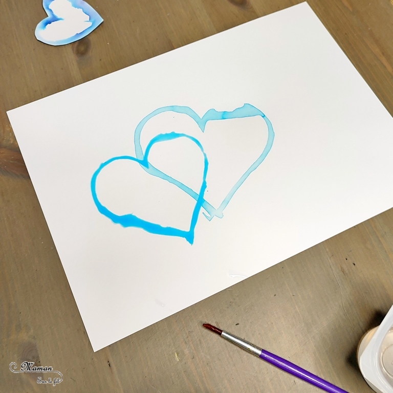 Activité créative et manuelle enfants -Des coeurs hivernaux avec technique Encre et Eau - Cœurs comme pochoirs - Rendu aquarelle - Graphismes et zen art pour habiller le tout - art thérapie - couleurs Hiver et Saint-valentin - Dessin et graphisme - Thème Hiver, banquise, Saint valentin, amour - Arts visuels Maternelle et élémentaire - Créativité - Cycle 1 ou 2 - mslf